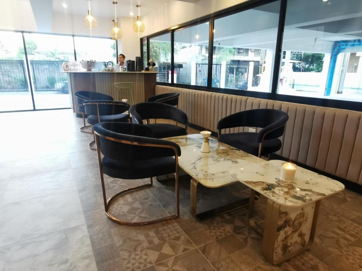 Abc@48 Hotel & Service Apartment Bangkok Exterior photo